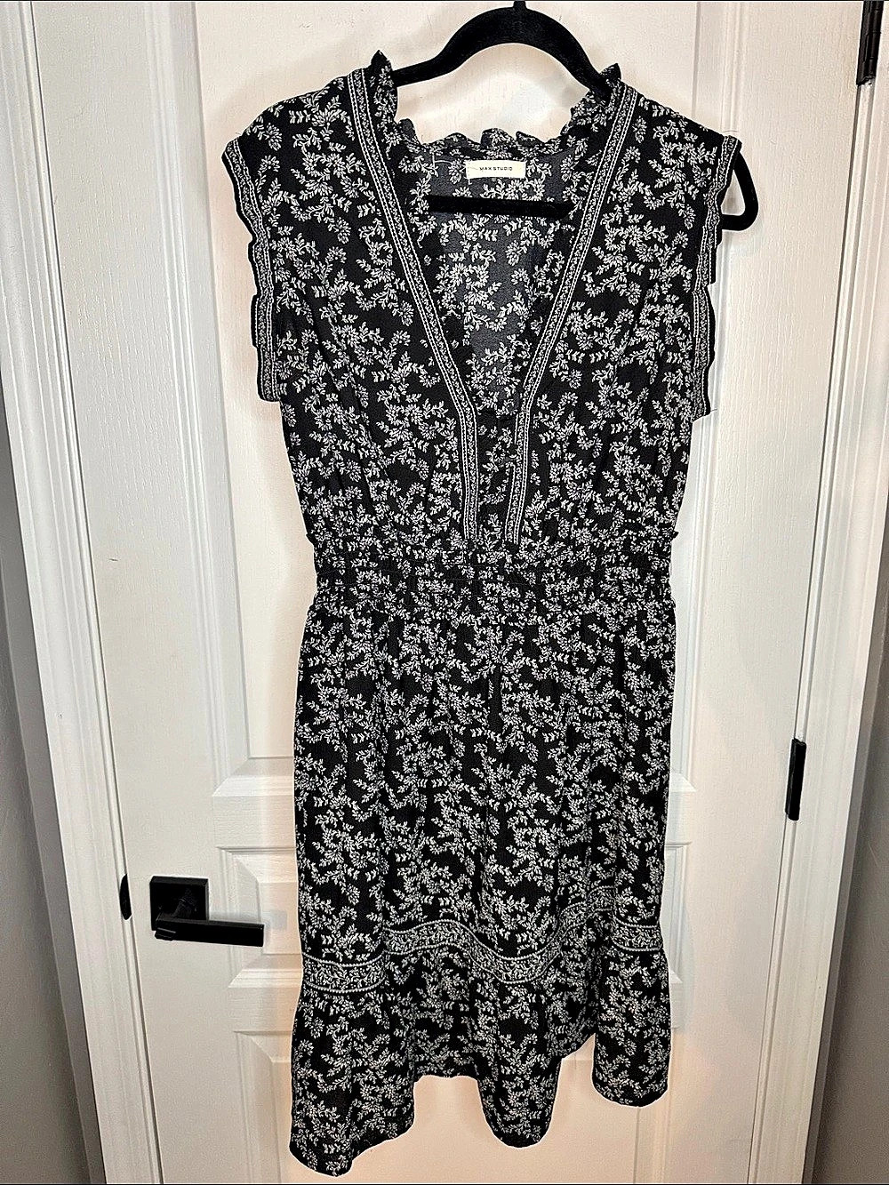 Max Studio Floral Mini Dress in Black & White Like New